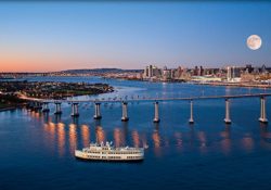 Vẻ đẹp của Vịnh San Diego níu chân du khách