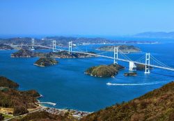 Kỳ vĩ cây cầu treo nổi tiếng nhất xứ sở hoa anh đào