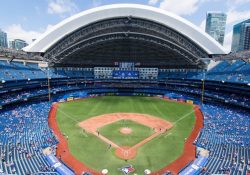 Rogers Center – điểm đến cho “tín đồ” mê thể thao ở Toronto