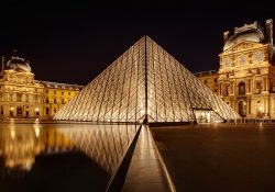 Ngoài tháp Eiffel, Paris có gì đáng để ghé thăm?