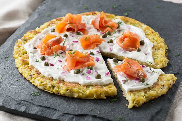 Pizza cá là sự hòa quyện đặc biệt giữa món cá từ Giordano, xốt cà chua và phô mai được rất nhiều người yêu thích