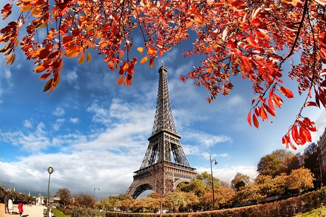 Tháp Eiffel, biểu tượng nổi tiếng của thủ đô Paris