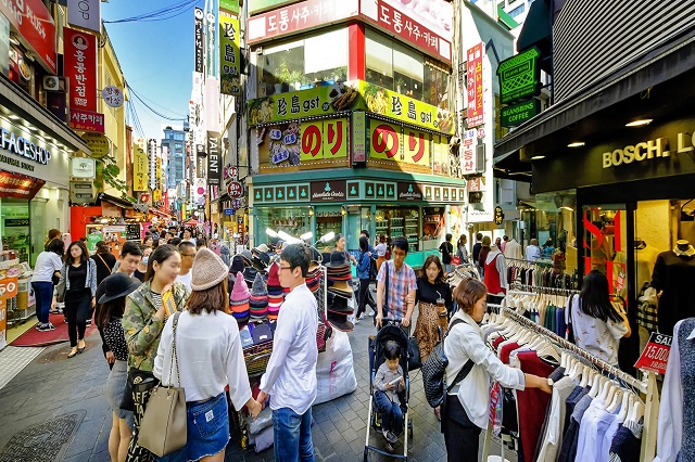 Đừng quên mặc cả khi mua sắm ở Seoul nhé