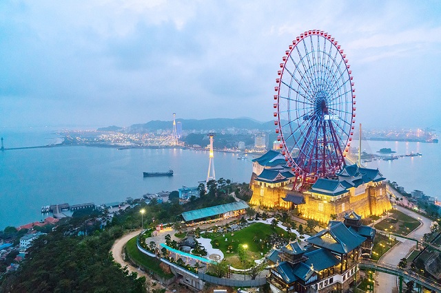 Vòng quay ngắm cảnh tại Sun World Complex Ha Long