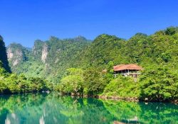 Thung lũng Ngọc Bích – điểm du lịch Quảng Bình siêu mới